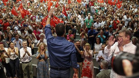 Ms de 2.000 personas se reunieron en el Palacio de los Congresos de Valencia para respaldar a Snchez