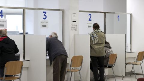 Numerosos centros de salud tendr�n caras nuevas en las consultas de medicina de familia, en la foto el ambulatorio Concepci�n Arenal de Santiago