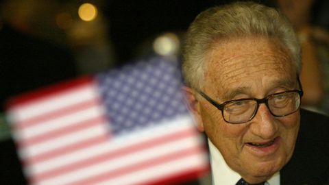 Henry Kissinger, figura legendaria y controvertida de la diplomacia de Estados Unidos, actor fundamental en la poltica internacional de la segunda mitad del siglo XX, falleci el mircoles 29 de noviembre del 2023 a los cien aos.