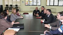 Reuni�n entre el ayuntamiento, las fuerzas de seguridad y los vecinos