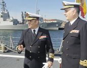 Garat Caram�, acompa�ado de Antonio Pintos, a su llegada a la �M�ndez N��ez�. 