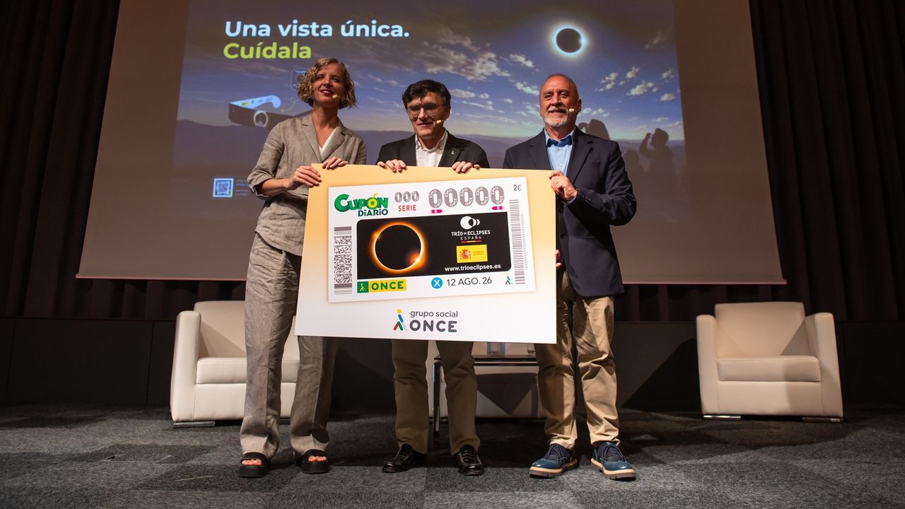 El Gobierno insta a evitar desplazamientos para ver el eclipse del 12 de agosto e insiste en la protección ocular