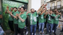 El Racing dedica el ascenso a Segunda B a sus aficionados