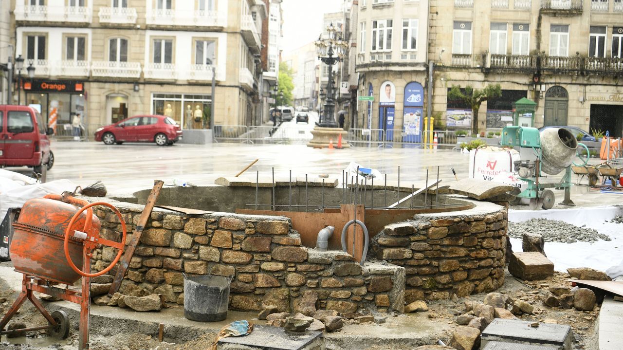 Las obras de la Farola avanzan a toda máquina para inaugurarse este sábado en A Estrada