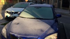 El rastro que dej� la helada sigui� siendo visible esta ma�ana en numerosos autom�viles 