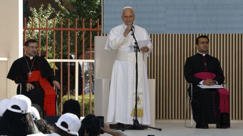 El papa Le�n XIV durante su intervenci�n en su visita este s�bado al centro CEDIA 24 Horas, de C�ritas Madrid.