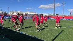El Racing entrenando este jueves en la Ciudad Deportiva de Alcal�. 