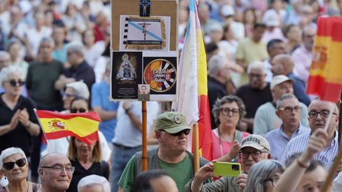 Concentraci�n en la praza Maior de Ourense en apoyo a Ceuta.