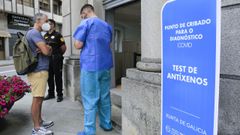 El punto de cribado de test de ant�genos situado en la r�a Montevideo de Lugo
