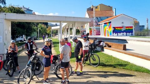 Antigua estacin de ferrocarril de Chapela, ahora utilizada por la asociacin de vecinos