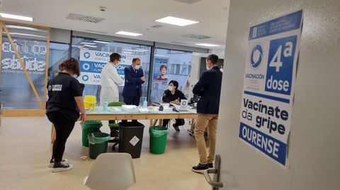La sala de vacunación del covid en el CHUO está en la primera planta del nuevo edificio de hospitalización