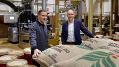 Nacho (izq,) y Jorge Gmez Torres dirigen Cafs Siboney desde el 2002. Han intentado seguir la filosofa de su abuelo, Cesreo, que siempre apost por la calidad y el buen servicio