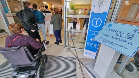 Cualquier persona de 50 a 59 años a la que se solicite un análisis de sangre, sea en un centro de salud (en la imagen el Virxe Peregrina) o en el hospital, se someterá al cribado de hepatitis C