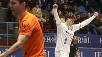 Gonzalo Santa Cruz entr� en la lista definitiva de Jes�s Velasco. 