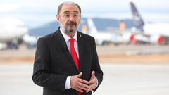 El presidente del Gobierno de Arag�n, Javier Lamb�n, ha pronunciado su discurso de fin de a�o en el aeropuerto de Teruel.