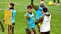 Marcos Alonso es uno de los jugadores que recupera el Celta�para medirse al Real Madrid.