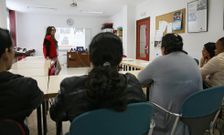Cruz Roja ayuda con programas como el Sara, orientado a mujeres, a evitar la exclusi�n. 