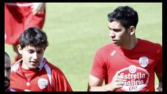 El extremo derecho Juan Luis y el central diestro Bryan, cuando entrenaron con el Lugo