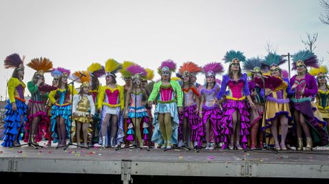 Gran concurso de disfraces y comparsas en Porto do Son