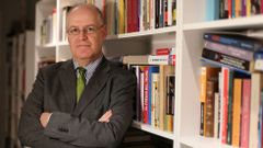 Historiador de prestigio. Jordi Canal (Olot, 1964) es doctor en Historia. Ense�o en la Universidad de Gerona hasta el 2001 y ahora es profesor de la prestigiosa Escuela de Altos Estudios en Ciencias Sociales de Par�s. Entre sus libros destacan �El carlismo. Dos siglos de contrarrevoluci�n en Espa�a� y �La Historia es uan �rbol de historias�. Actualmente dirige la obra �Espa�a 1808-2010�, en seis vol�menes.