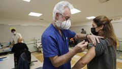 Vacunaciones contra el coronavirus en el Hospital da Mari�a