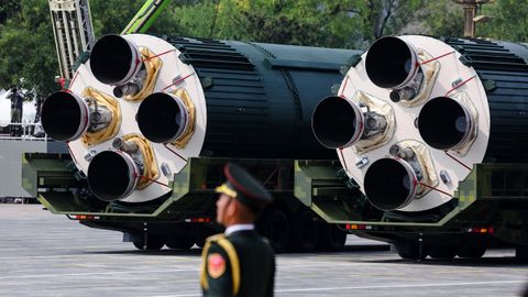 Desfile militar con motivo de la celebraci�n de la victoria de China contra Jap�n en 1945