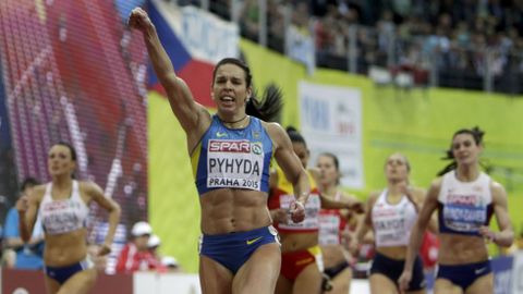Nataliya Pyhyda, de Ucrania, oro en la final de los 400 metros del Europeo de Praga.
