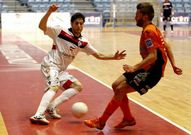 Iago M�guez, en un partido ante el Santiago del pasado curso.