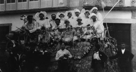 D�as fotograf�as antigas do Foli�n, que poden corresponder a edici�ns celebradas entre os anos 30 e 40 do s�culo XX. 