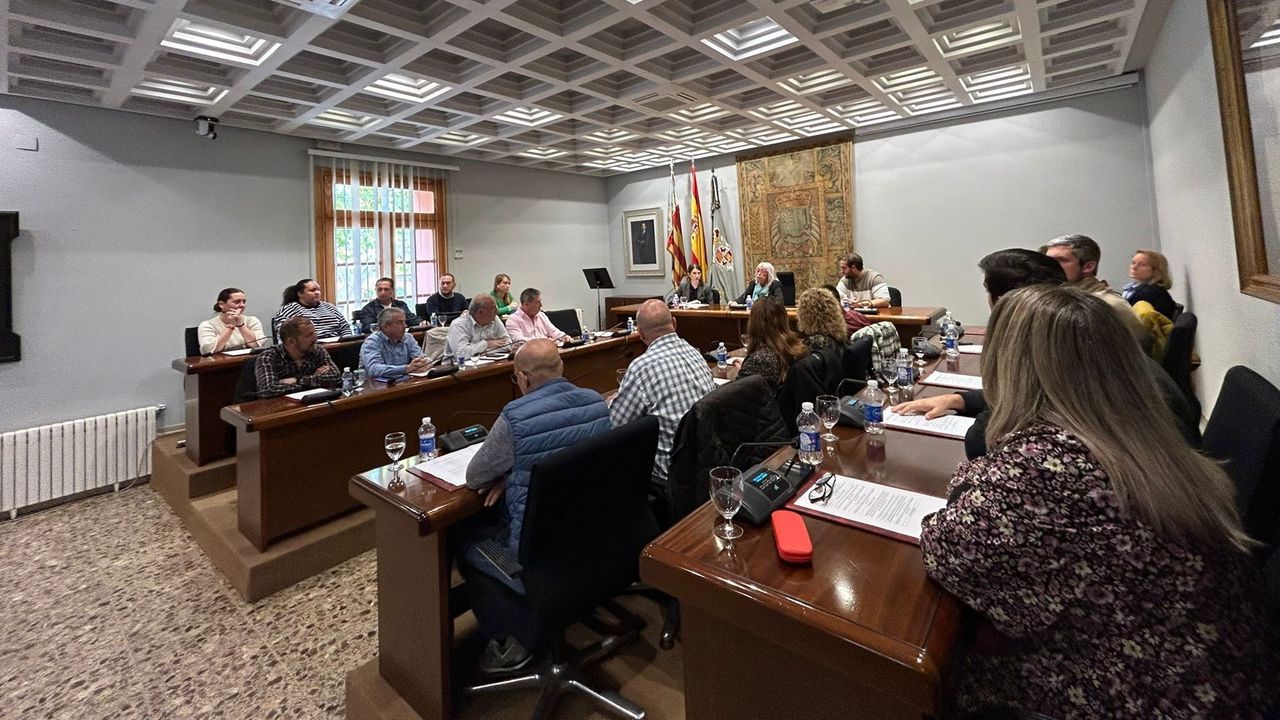 El PSPV arrebata al PP la alcaldía de Requena en plena posemergencia de ...