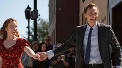 La actriz Karen Gillan y el actor Tom Hiddleston, en una escena de la película.