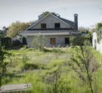 El que fuera lujoso chal� de los Abalo est� abandonado. 