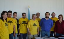 Integrantes de la plataforma Salvemos Catas�s, ayer en la alcald�a.