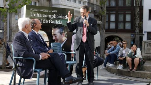 Abel Caballero tamn interviu no acto de La Voz de Galicia