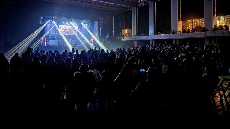 El concurso abarrot� el pabell�n xovense en la noche de este viernes.