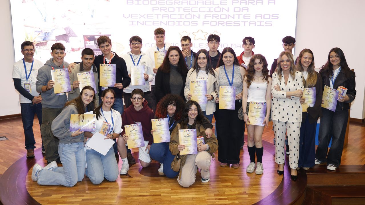 El colegio Salesianos de Vigo gana el primer premio de Galiciencia con una espuma vegetal para luchar contra los incendios