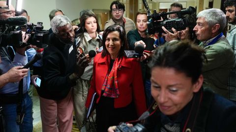 La ministra de Defensa, Margarita Robles, a su salida de la comparecencia a petici�n de PP en una comisi�n del Congreso.