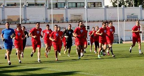 El Compostela realiz� en la localidad de Hell�n la �ltima sesi�n de entrenamiento antes de enfrentarse al Cieza.