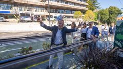 El alcalde de Vigo, Abel Caballero, durante su visita a las rampas mec�nicas del Paseo de Granada de la ciudad.