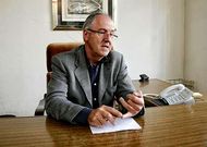 Jes�s Pais Tu�as en su despacho en las instalaciones de Cavisa en Cerb�n (Vimianzo).