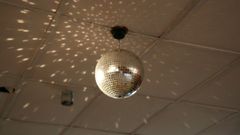 Una bola de discoteca