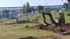 Obras de explanaci�n en una finca r�stica