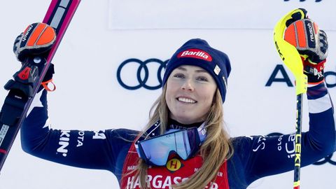 Mikaela Shiffrin, en un podio durante la Copa del Mundo.