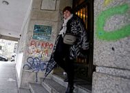 La secretaria general, ayer, abandonando la sede de la C�mara de Comercio.