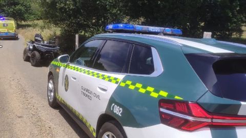La Guardia Civil y el 061 en el lugar de los hechos.