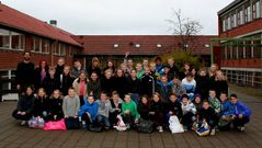 Eduardo, con los alumnos de su colegio de Haarlev