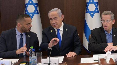 Netanyahu asiste al subcomit sobre la promocin de la lucha contra la delincuencia en el sector rabe, en la Oficina del Primer Ministro en Jesusaln el pasado 19 de septiembre.