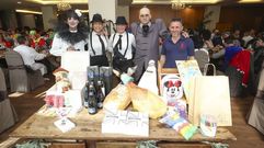 La comisi�n de fiestas de Xoane re�ne 400 personas en un cocido: �fotos!