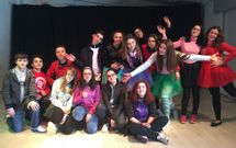 Los alumnos dedican a los ensayos un m�nimo de una hora y media todas las semanas. 