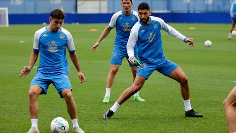 Martín Ochoa, en un entrenamiento con la primera plantilla del Dépor